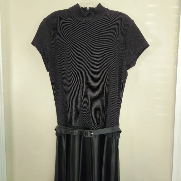 Tadashi Long Maxi Black Elegant Formal Dress Size 14 - Picture 2 of 11